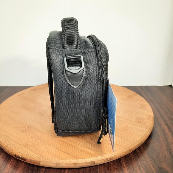 Case Logic Digital Camera Case Zipper Closure and Belt Loop 2006 NOS NEW - Picture 6 of 8